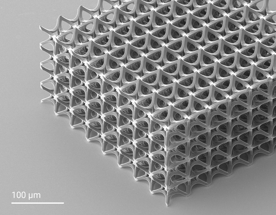 Microfabrication of scaffold mesh cube by Two-Photon Polymerization (2PP) 3D printing