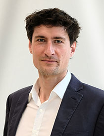 Portrait of Dr. aaron Kobler