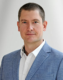 Portrait of Dr. Benjamin Richter
