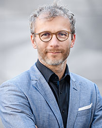 Portrait of Dr. Robert Kirchner