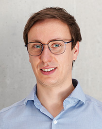 Portrait of Tobias Hoose