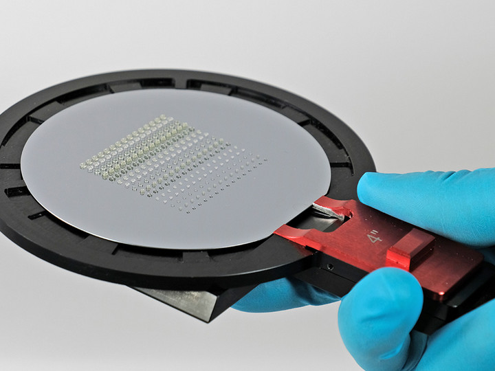 Nanoscribe wafer holder