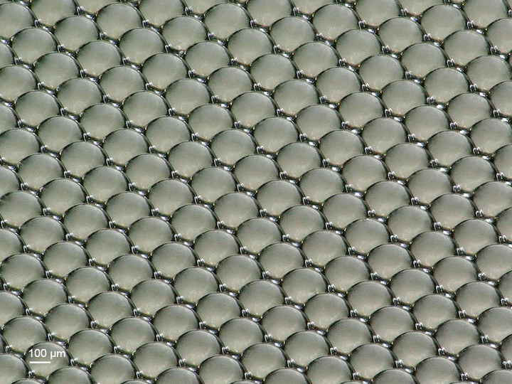 Densely packed microlens array with fill factors of up to 100% can be manufactured with Quantum X litho