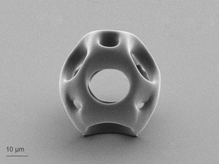 Octahedron with an outer diameter of 50 µm