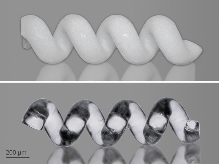 Green part of a microhelix (left) and the sintered helical microstructure (right)
